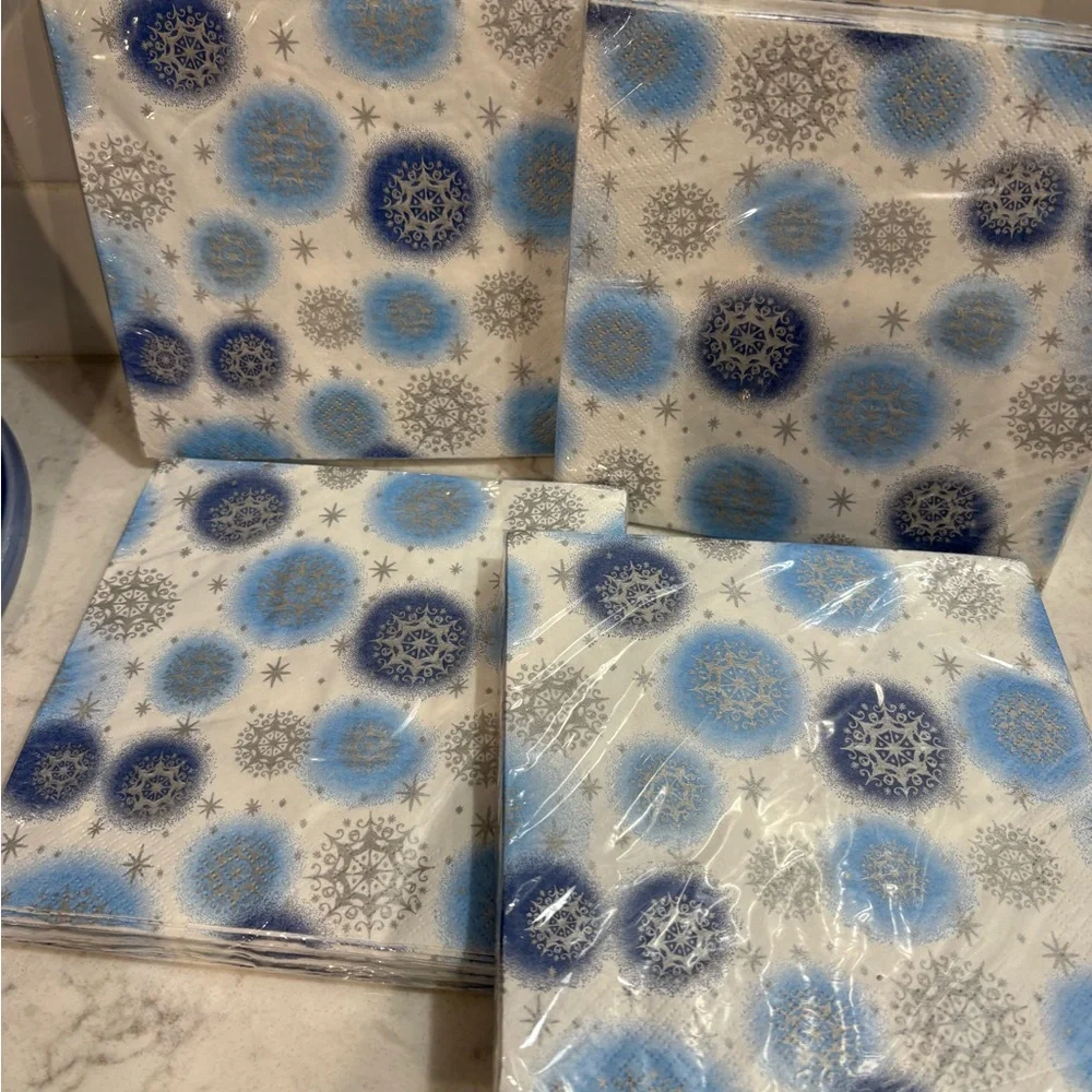 Blue & Silver Snowflake Holiday Napkins - Pack